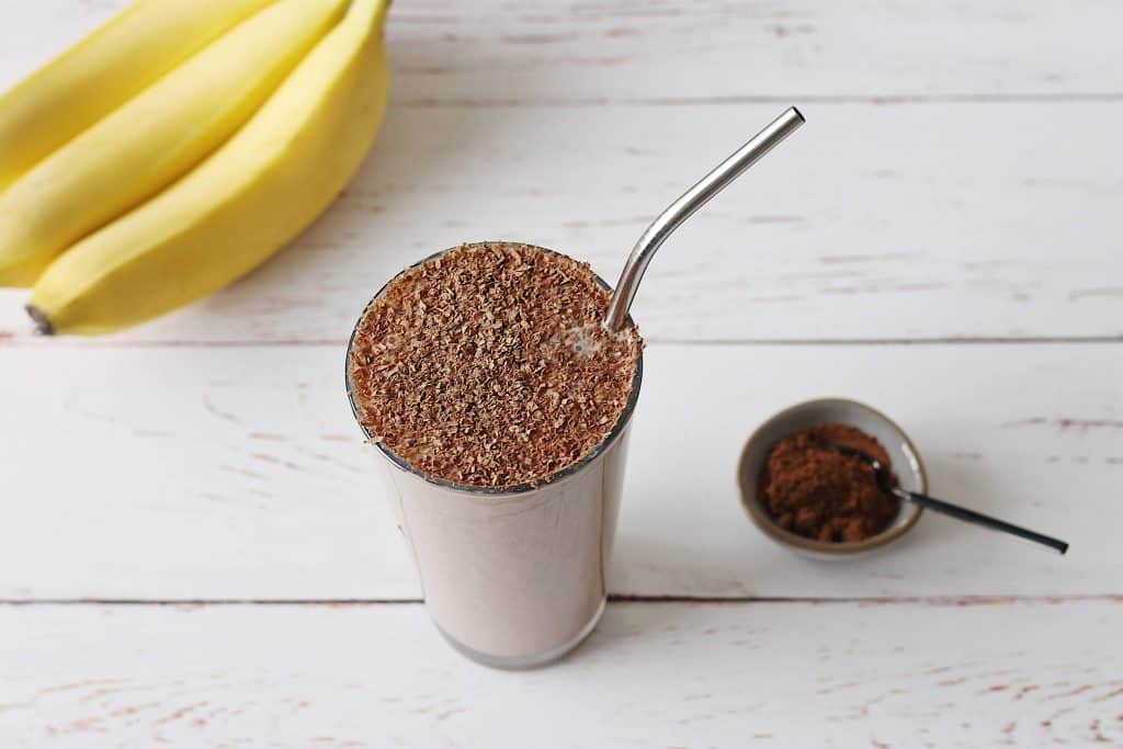 Choc, banana and hemp seed smoothie