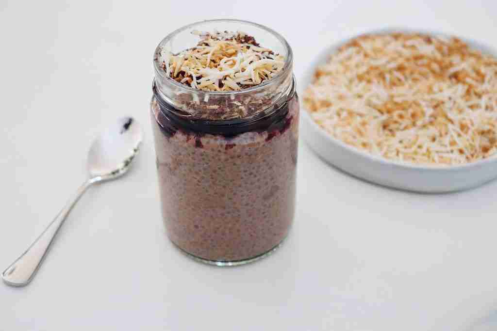 Cherry ripe chia pudding